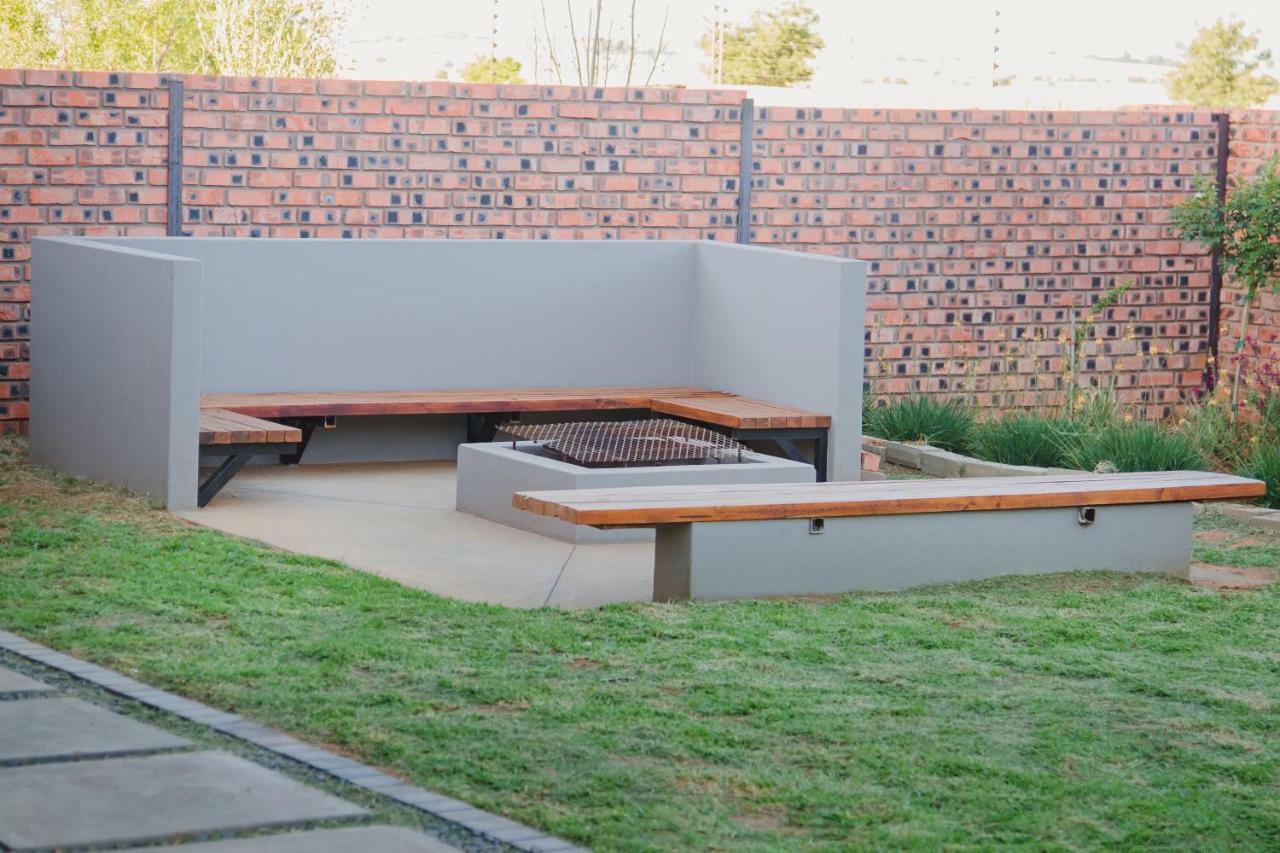 Figberry Guestrooms Bloemfontein Bagian luar foto